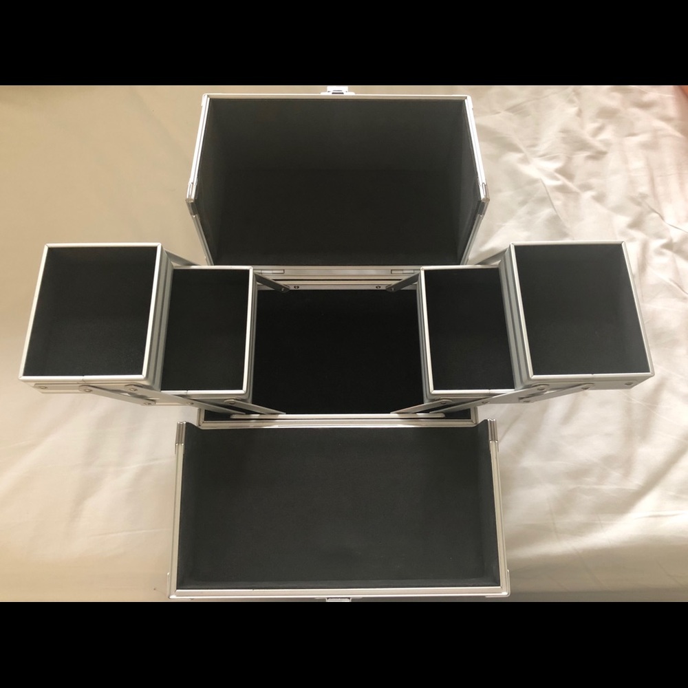 Sephora Professional Make-Up Luggage Case - Picture 2 of 4
